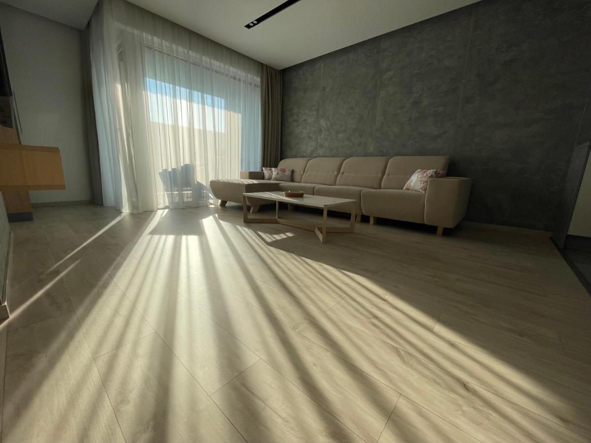 Greenbay Apartment With Free Parking Trenčín Екстериор снимка