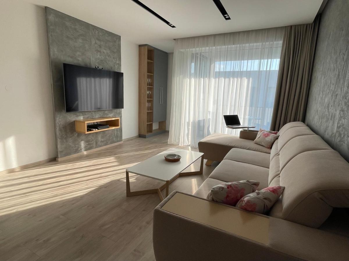 Greenbay Apartment With Free Parking Trenčín Екстериор снимка