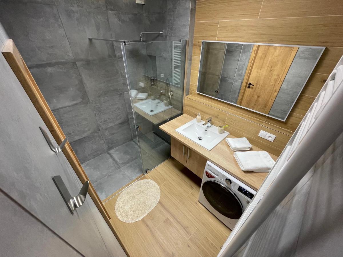 Greenbay Apartment With Free Parking Trenčín Екстериор снимка