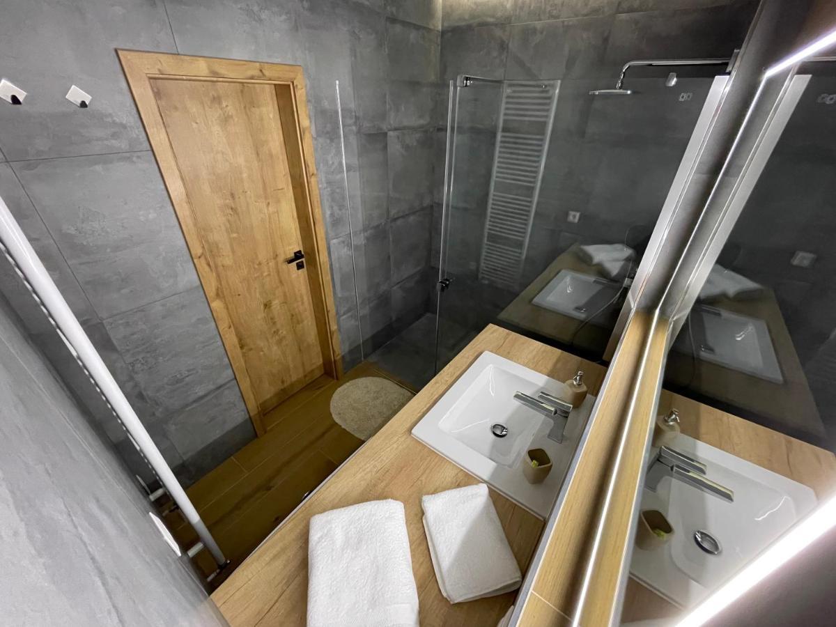 Greenbay Apartment With Free Parking Trenčín Екстериор снимка