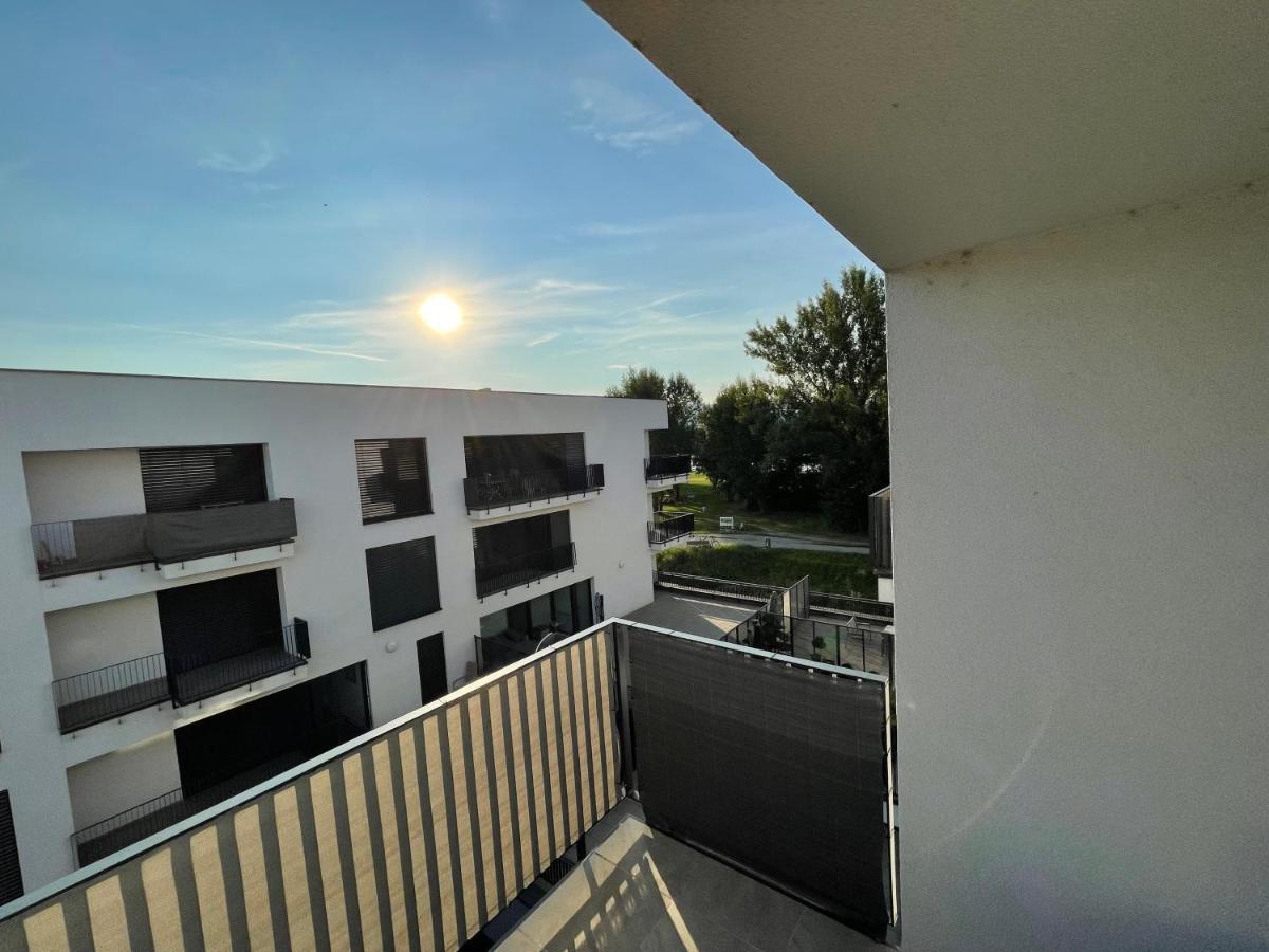 Greenbay Apartment With Free Parking Trenčín Екстериор снимка