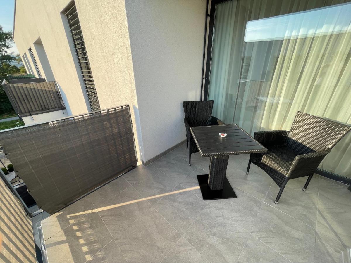 Greenbay Apartment With Free Parking Trenčín Екстериор снимка