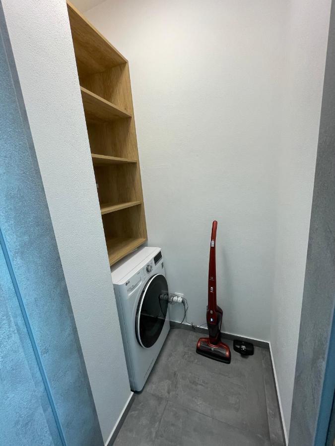 Greenbay Apartment With Free Parking Trenčín Екстериор снимка