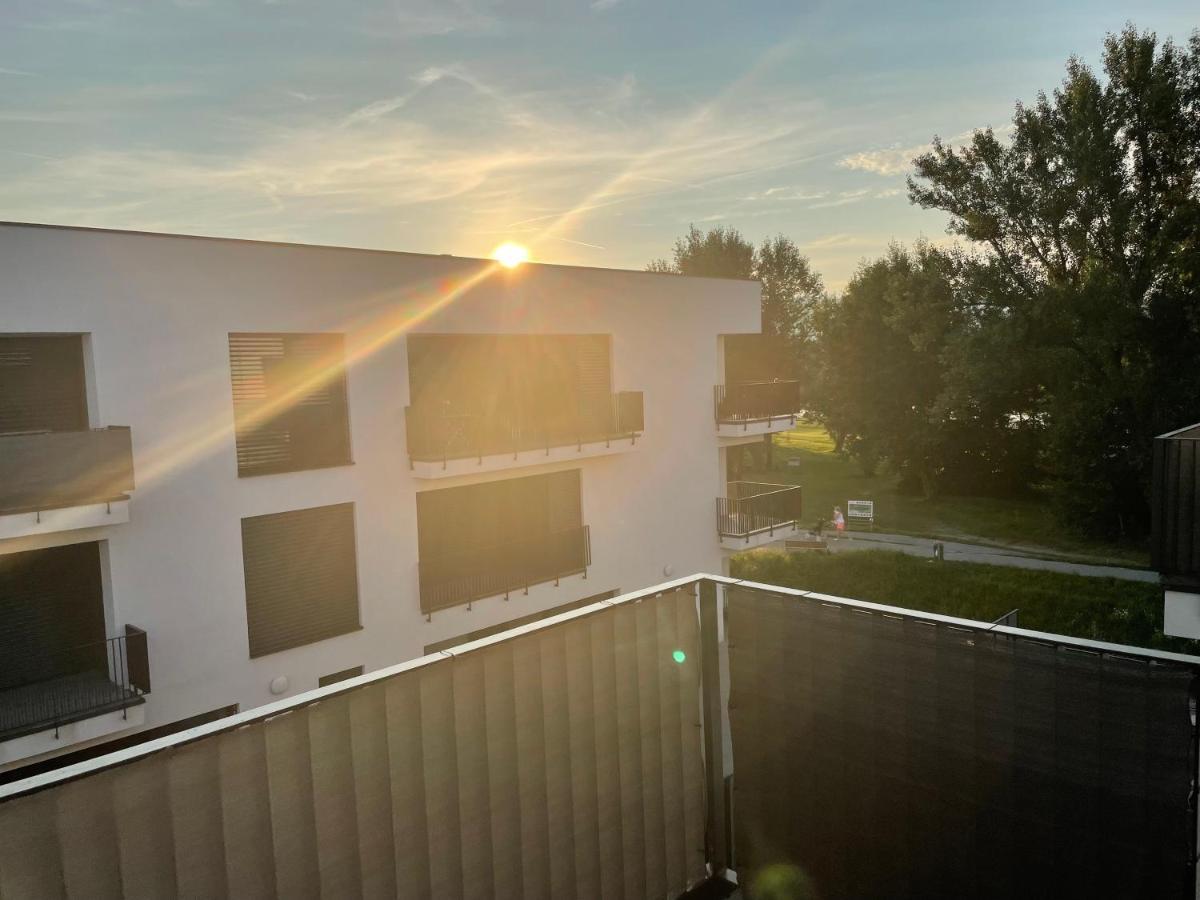 Greenbay Apartment With Free Parking Trenčín Екстериор снимка